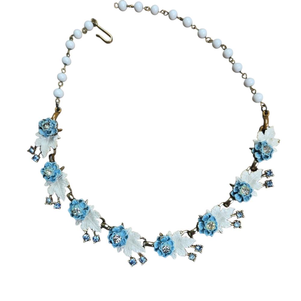 Vintage Enameled White And Blue‎ Boho Floral Necklace. Read